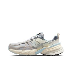 Nike V2K Run Light Bone Metallic Platinum