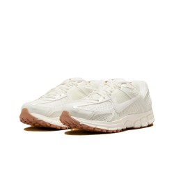 Nike Zoom Vomero 5 Sail Coconut Milk